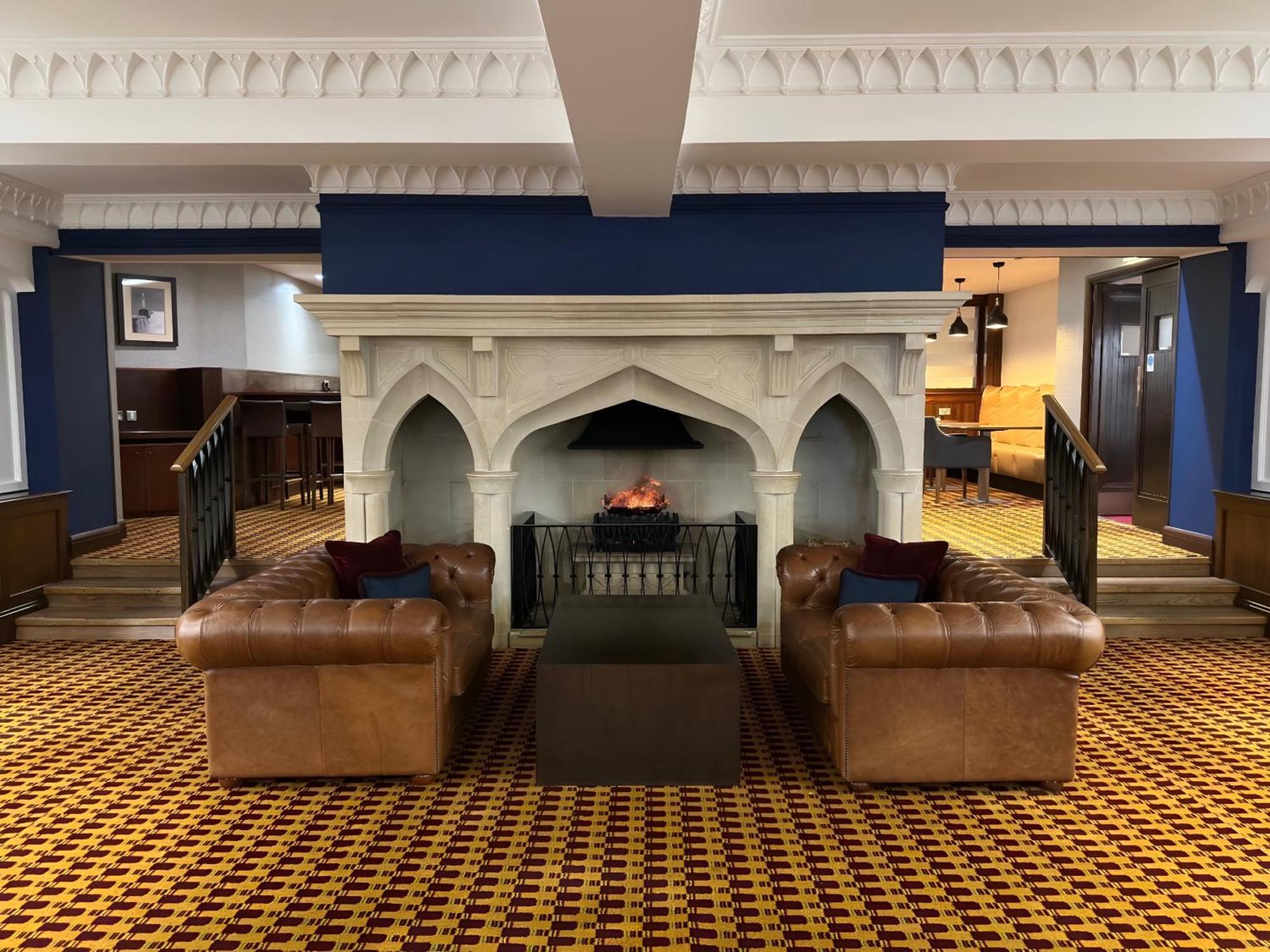 Delta Hotels by Marriott Aberdeen Dyce Buitenkant foto